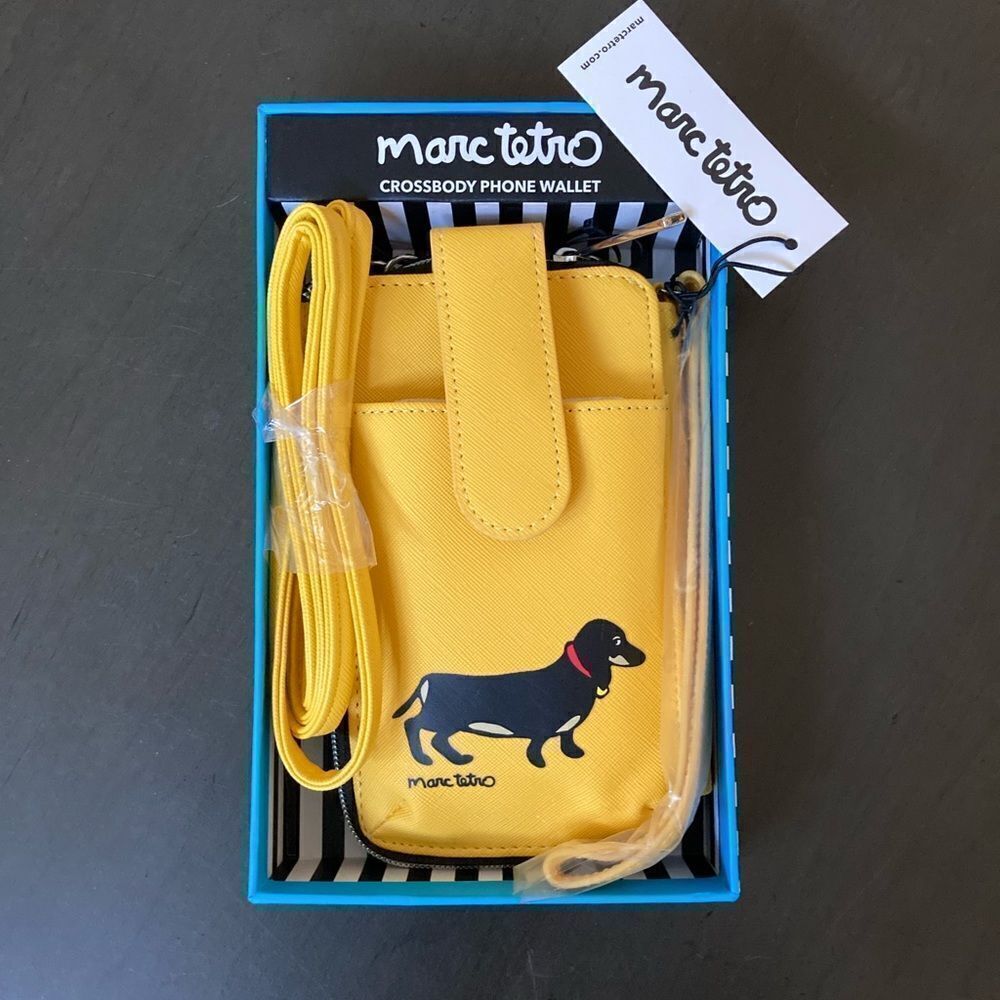 NWT Marc Tetro Dachshund Dog Crossbody Phone Wallet Bag